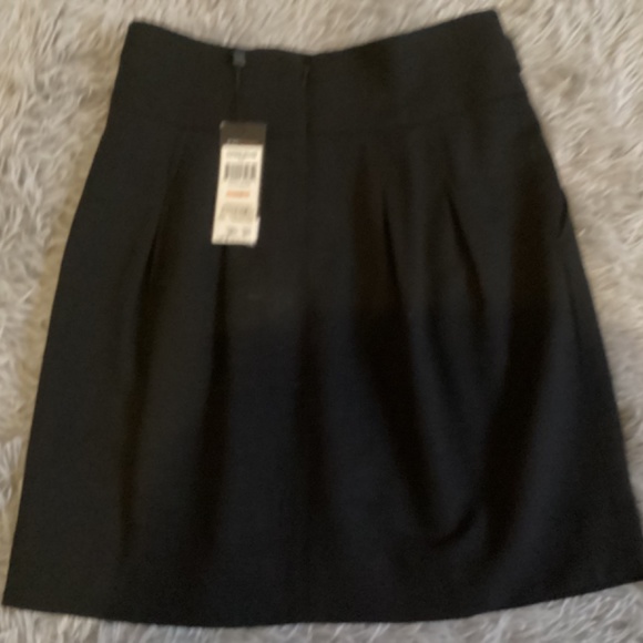 BCBGMaxazria Black Skirt NWT Size 2 - Picture 8 of 15